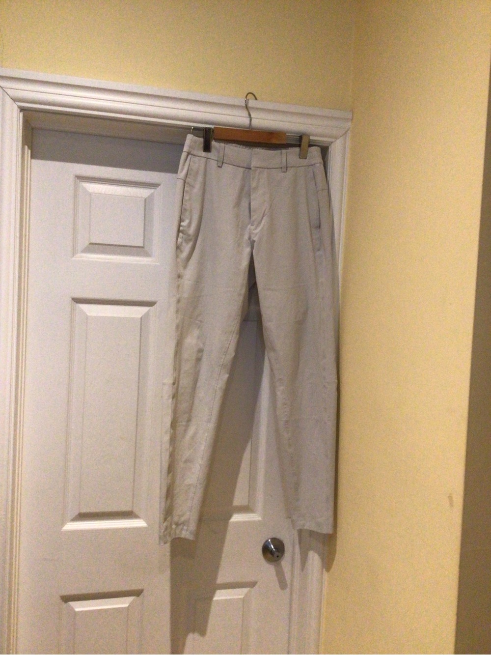 lululemon Men's Light Gray Pants, Urban Summer Breathable Versatile Size 32, 30’